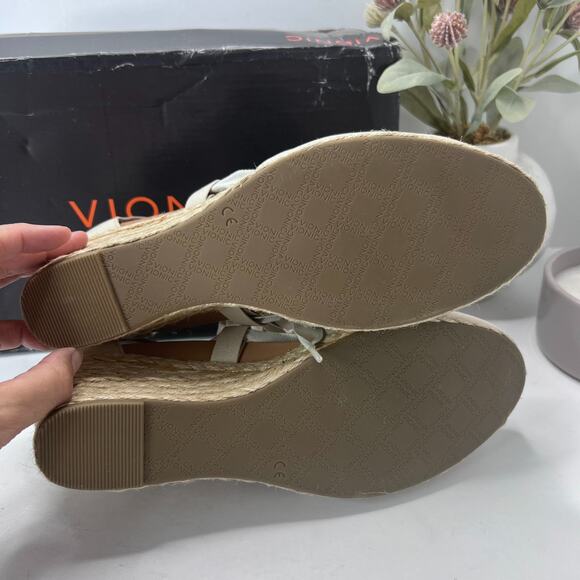 Vionic Kaitlyn Canvas Wedge Heels Beige 15261294 Women's 11 Medium NWB FLAW - Picture 10 of 12